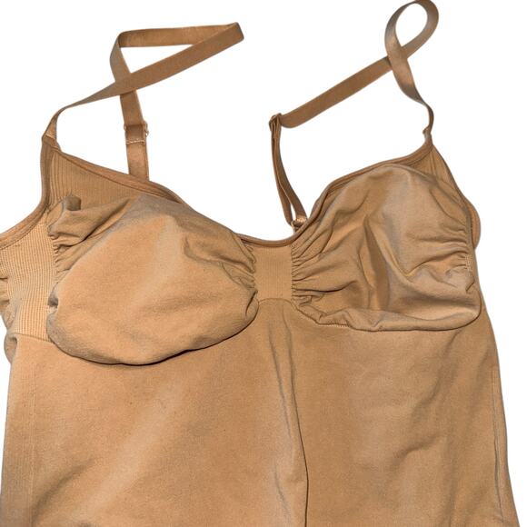 Skims Seamless Sculpting Mid Thigh Bodysuit NWOT Size 4XL - Picture 3 of 6